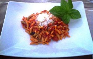 Traditional food in Sardinia: Malloreddus alla Campidanese